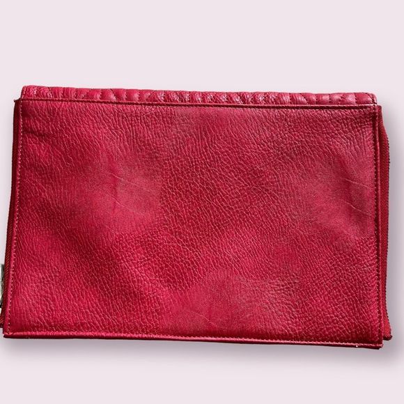 BCBGeneration NWT Red Envelope Clutch. Purse Bag Handbag.  NEW - Picture 6 of 6